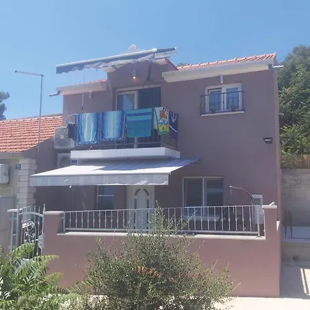 Anita Apartment